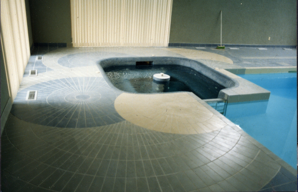 pool floor-whirlpool.054.jpg